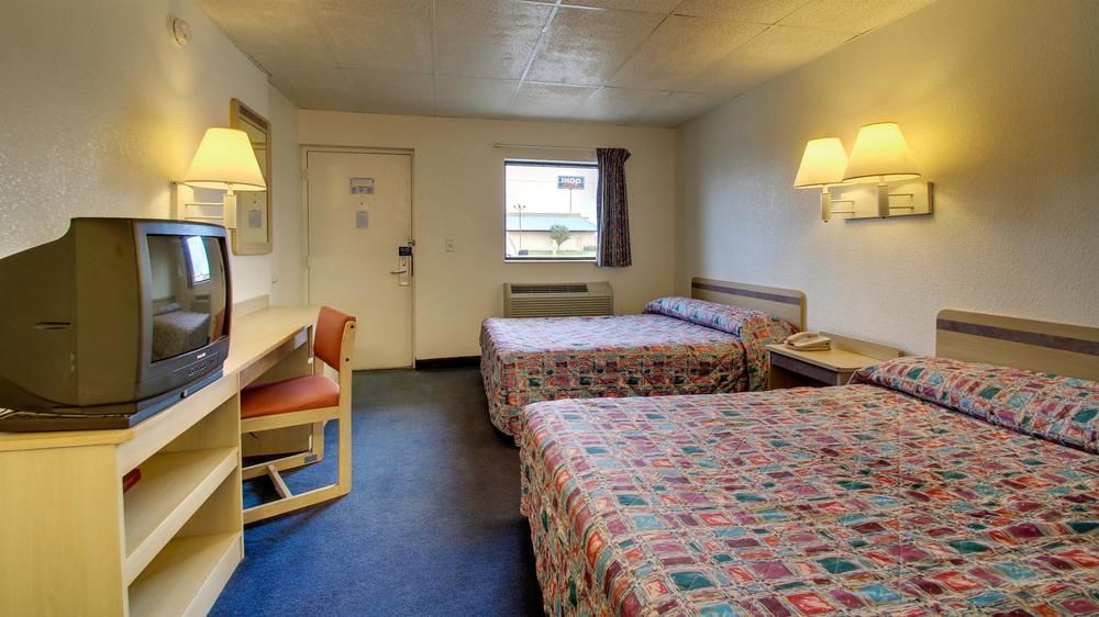 Motel 6-Salina, Ks Екстериор снимка
