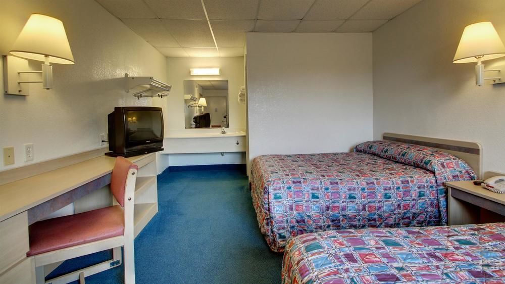 Motel 6-Salina, Ks Екстериор снимка